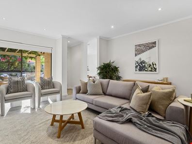 2/20 Queenslea Drive, Claremont WA 6010