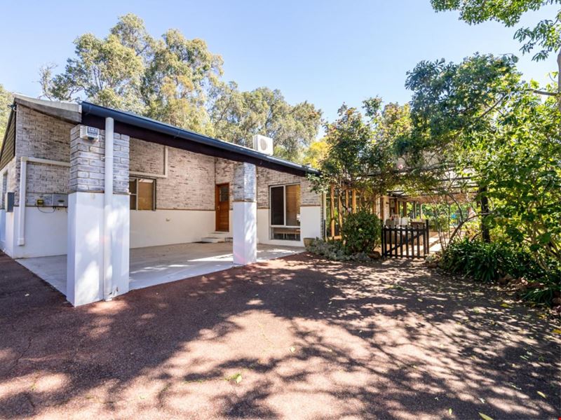 66 Walnut Road, Bickley WA 6076
