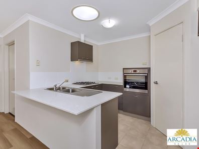 8 / 99 Burslem Drive, Maddington WA 6109