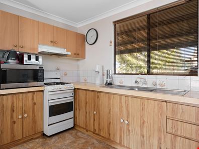 134 Davis Street, Victory Heights WA 6432