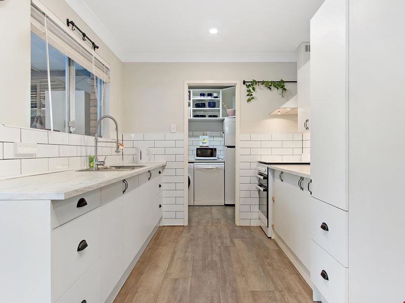 6 Karinga Road, San Remo WA 6210