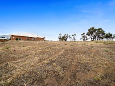40 Tomkins Bend, Nunile WA 6566