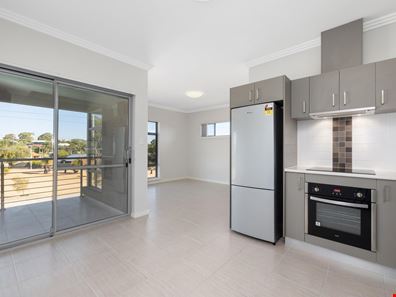 3/33 Plantagenet Crescent, Hamilton Hill WA 6163