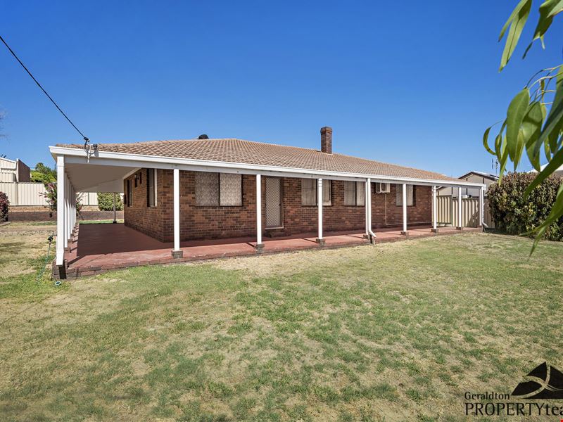 17 Downes Way, Dongara WA 6525