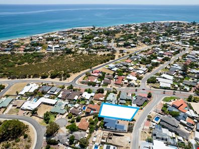 2 Marsh Place, Halls Head WA 6210