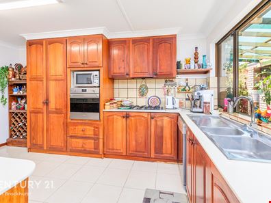 1 Jade Street, Mount Richon WA 6112