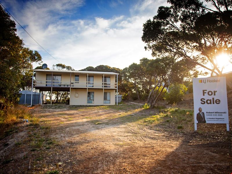 15 Raglan Street, Hopetoun WA 6348