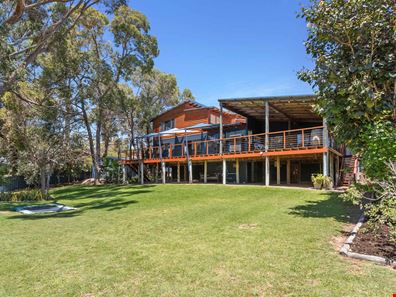 10 Estuary Heights Place, Bouvard WA 6211