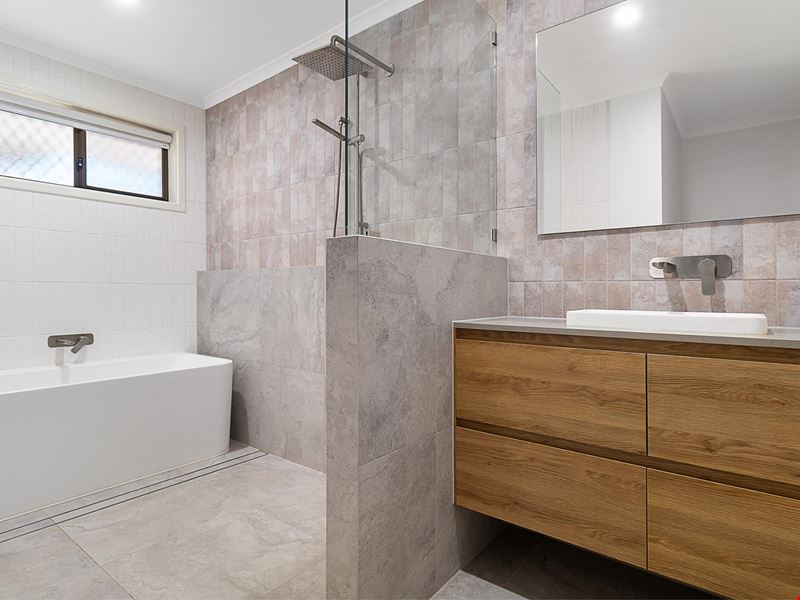 5 Hyde Road, Pegs Creek WA 6714