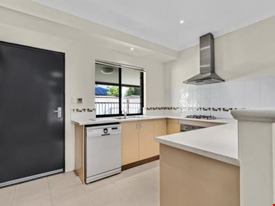 15/450 Bussell Highway, Broadwater WA 6280