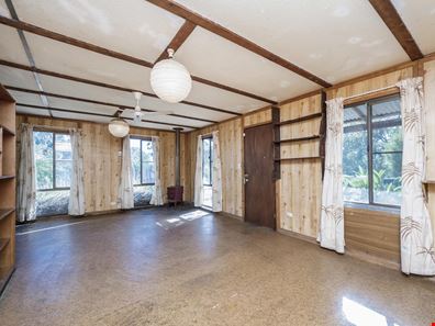 15 Clayden Street, Wooroloo WA 6558