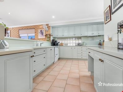 16 Sandown Close, Tarcoola Beach WA 6530