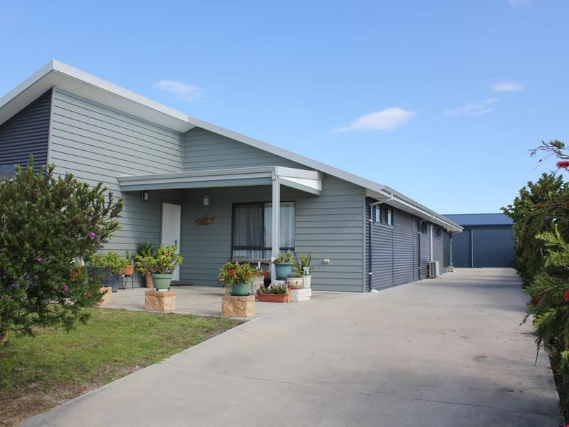 30 McGlade Close, Bremer Bay WA 6338
