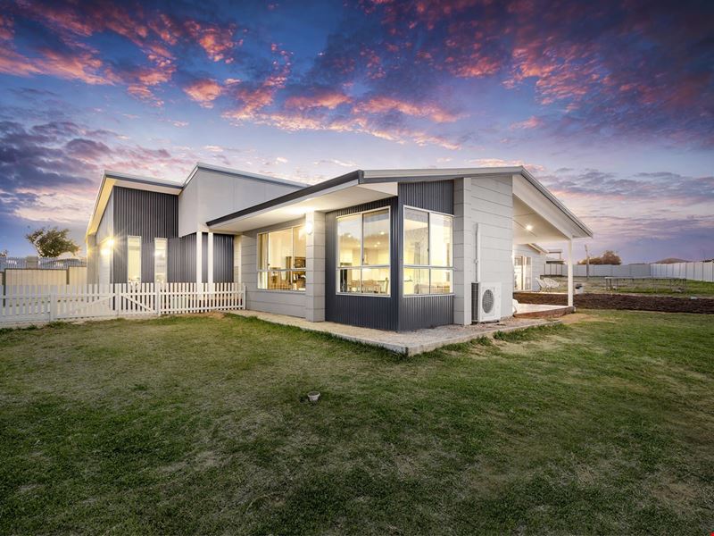 68 Tersonia Way, Strathalbyn WA 6530
