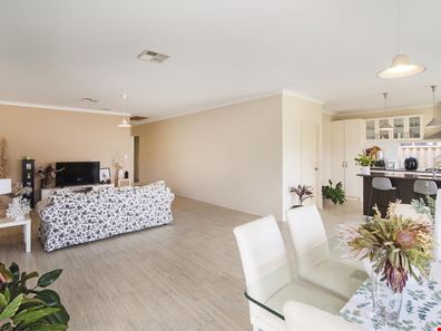 28 Gigondas Street, Yalyalup WA 6280