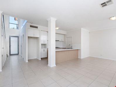 5/75 Baler Court, Hammond Park WA 6164