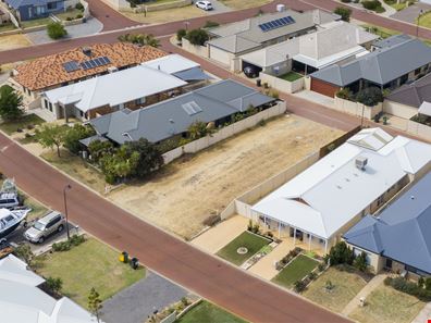 29 Lascelles Circus, Lakelands WA 6180