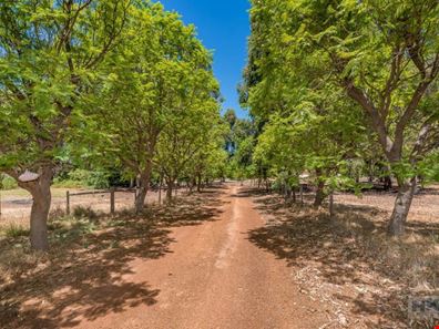 40 Galloway Rise, Lower Chittering WA 6084