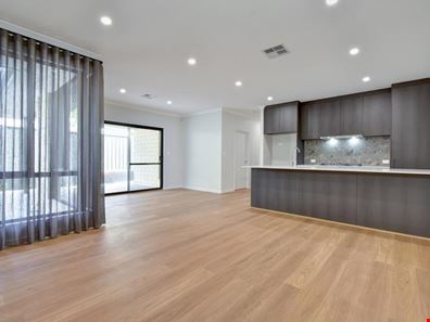 5/16 Myaree Way, Duncraig WA 6023