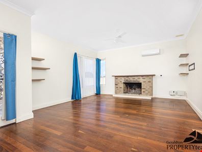 6 Whitfield Place, Beachlands WA 6530