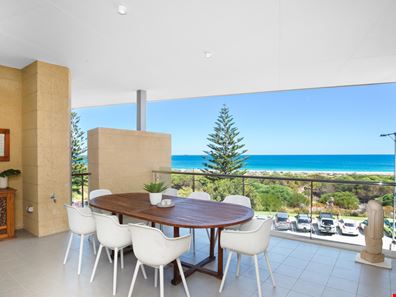 27/11 Leighton Beach Boulevard, North Fremantle WA 6159