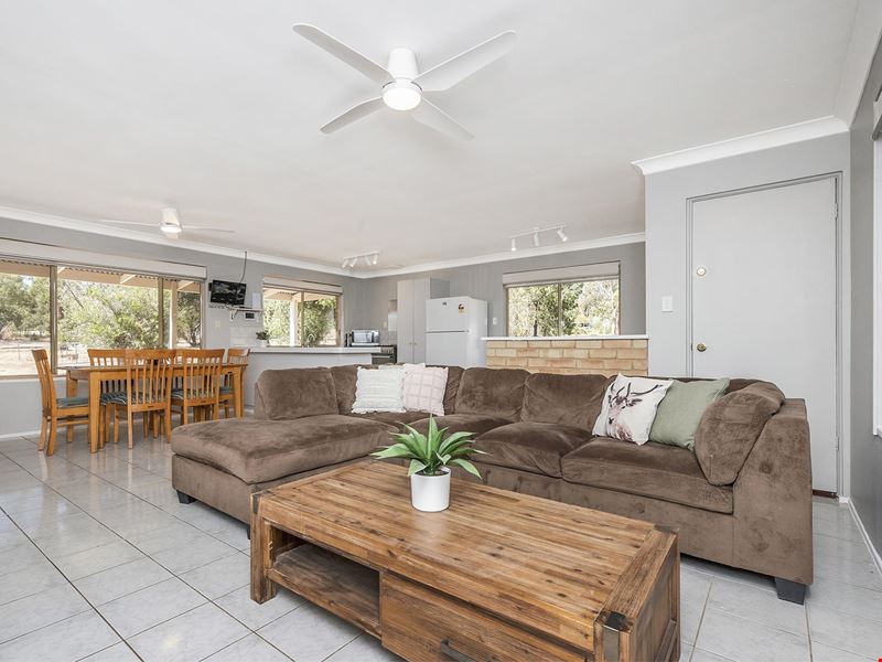 247 Forrest Hills Parade, Bindoon WA 6502