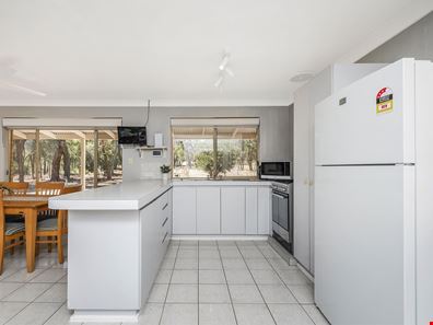 247 Forrest Hills Parade, Bindoon WA 6502