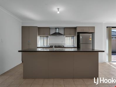 8 Hayfield Road, Southern River WA 6110