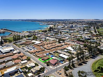 25 Cunningham Street, Geraldton WA 6530