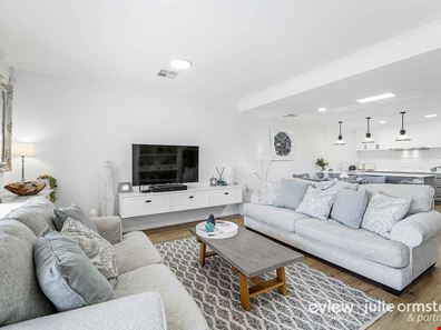 34 Clubhouse Lane, Gnangara WA 6077