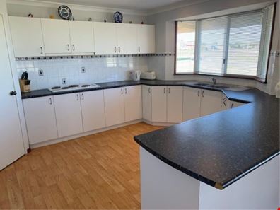 606 McCormick Parade, Ledge Point WA 6043