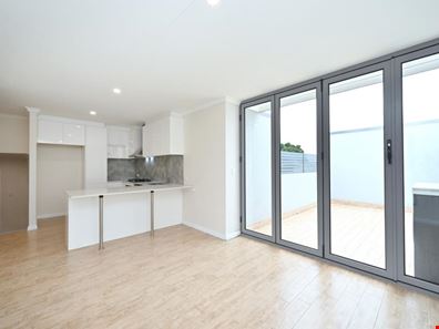 8/36 Danbury Crescent, Girrawheen WA 6064