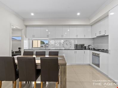 9/10 Peppering Way, Westminster WA 6061