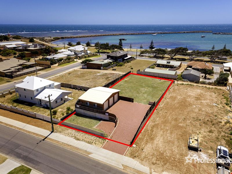 36 Carnarvon Street, Port Denison WA 6525