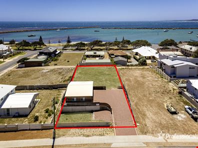 36 Carnarvon Street, Port Denison WA 6525