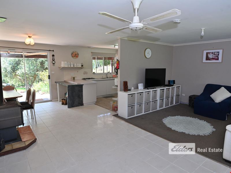 21 Jayes Road, Balingup WA 6253