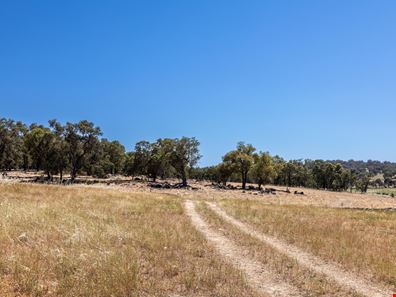 633/ Malvi Close, Lower Chittering WA 6084