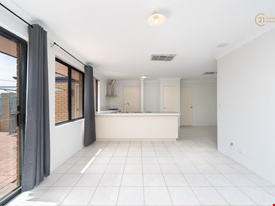 1/21 James Street, Cannington WA 6107