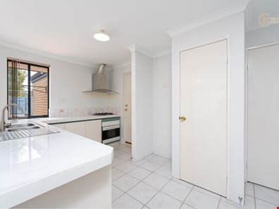 1/21 James Street, Cannington WA 6107