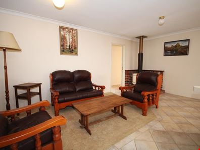 6 Galen Close, Eaton WA 6232