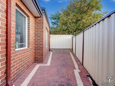 4/20 Dixie Road, Kelmscott WA 6111