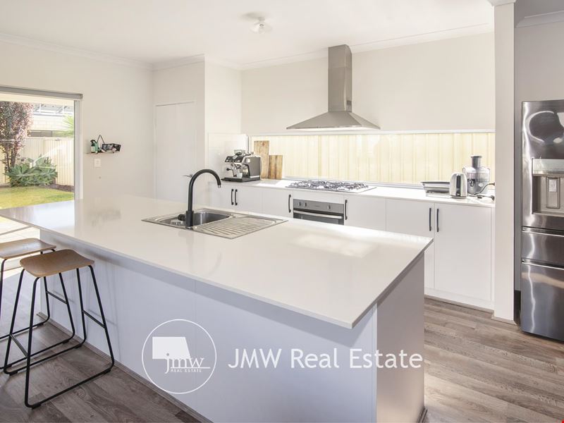 1 Cruden Way, Dunsborough WA 6281