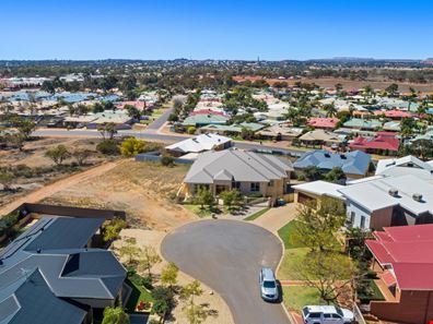 8 The Knoll, Somerville WA 6430