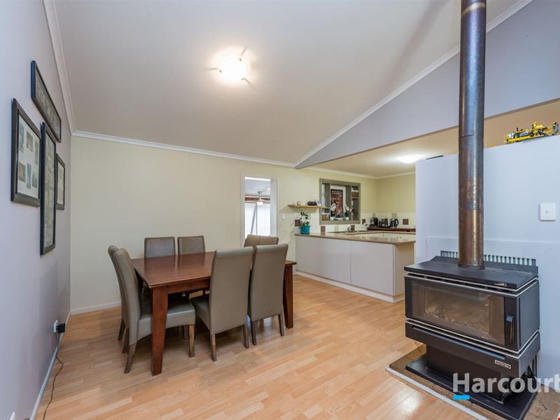 161 Ghost Gum Ridge, Chittering WA 6084