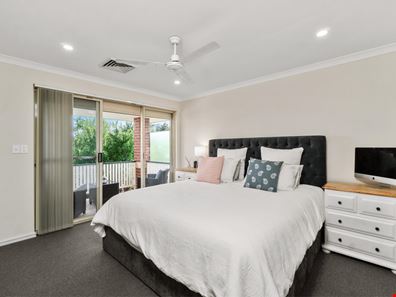 2/62 Golf View Street, Yokine WA 6060