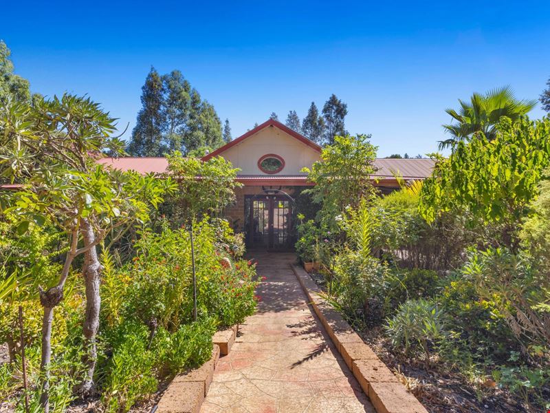 17 Zappia Road, Harvey WA 6220