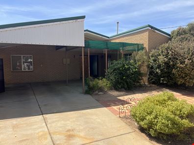 9 Hilton Way, Narembeen WA 6369