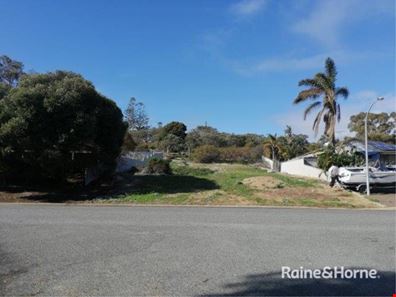 35 Portmarnock Circle, Halls Head WA 6210