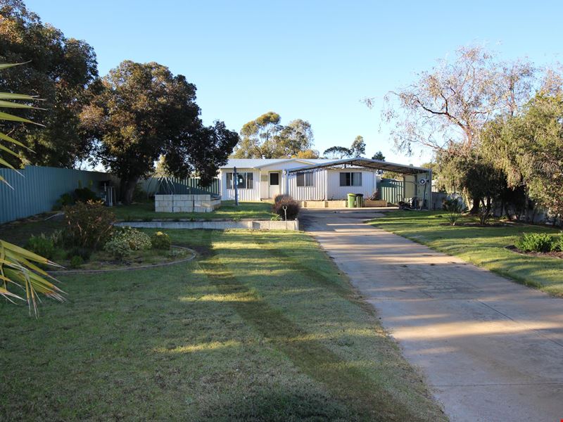 18 WHITE DRIVE, Badgingarra WA 6521