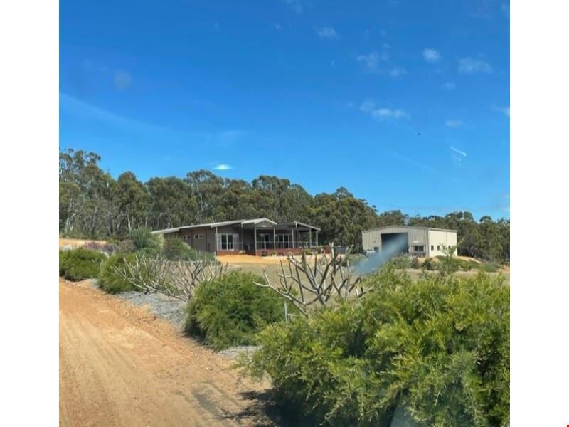 91 Sandalford Drive, Chittering WA 6084